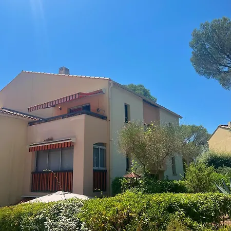 Appartement Avec Piscine Et Parking, Saint-raphael - La De Mina